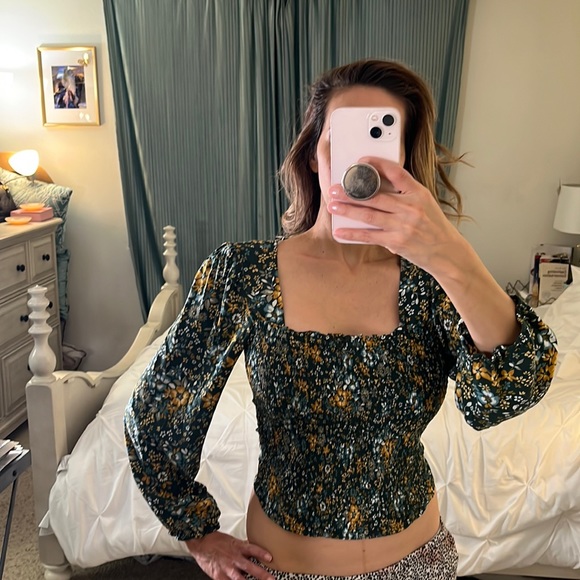 Liberty Love size XL green floral top. Front ruched square neck. Super cute! - Picture 1 of 9